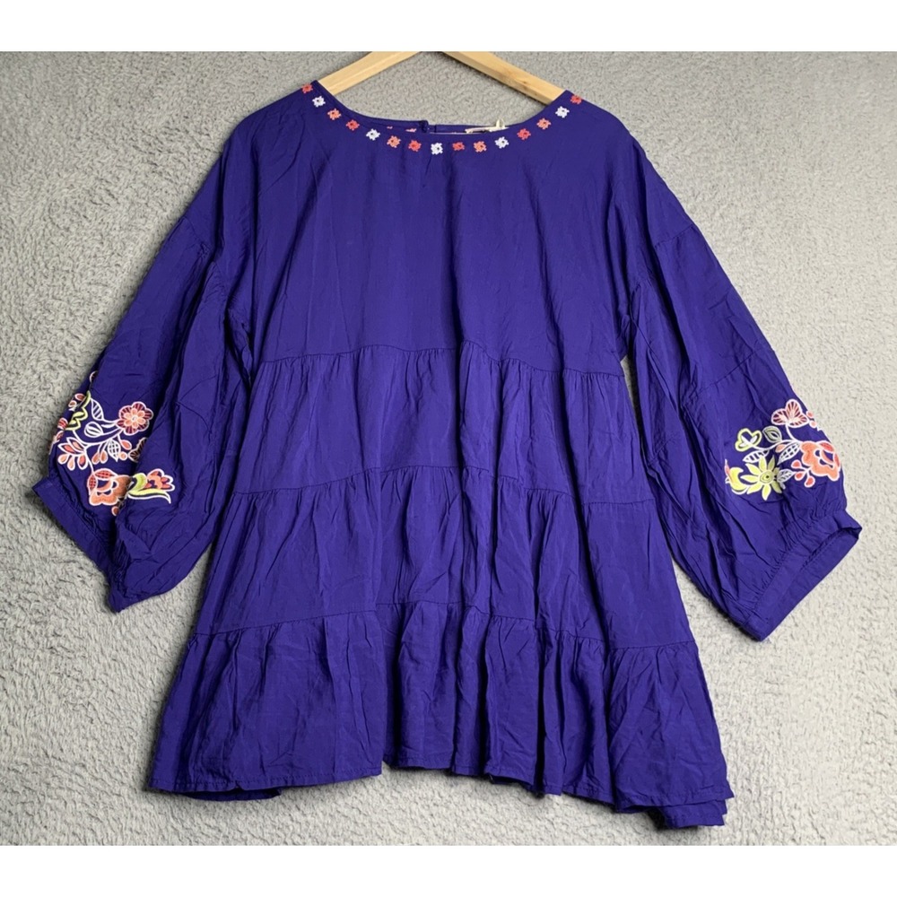 New Laffaire Top Womens Size Medium Blue Floral Embroidered Boho Festival